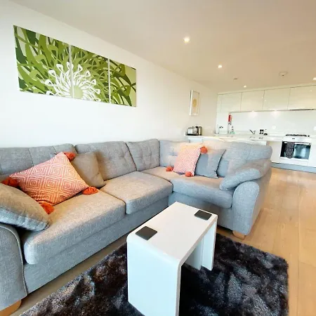 7 Ocean Gate