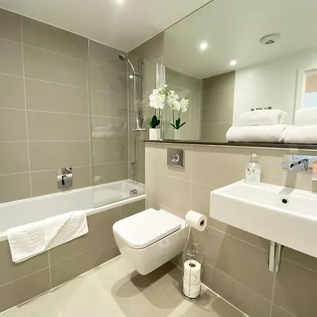 7 Ocean Gate * نيوكويي
